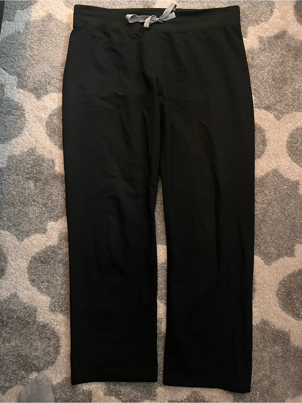 FIGS Livingston Basic Scrub Pants Black Medium T21003P Straight Leg 28.5 Inseam